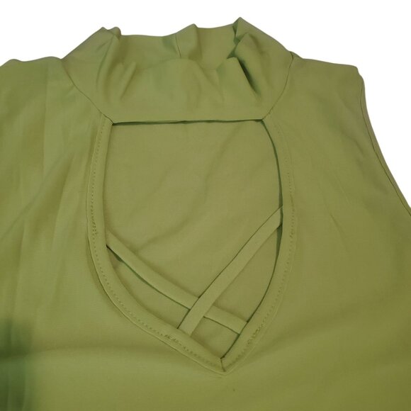 Trendy Js womens blouse Size medium Green color sleeveless key hole Stretchy - Picture 7 of 9